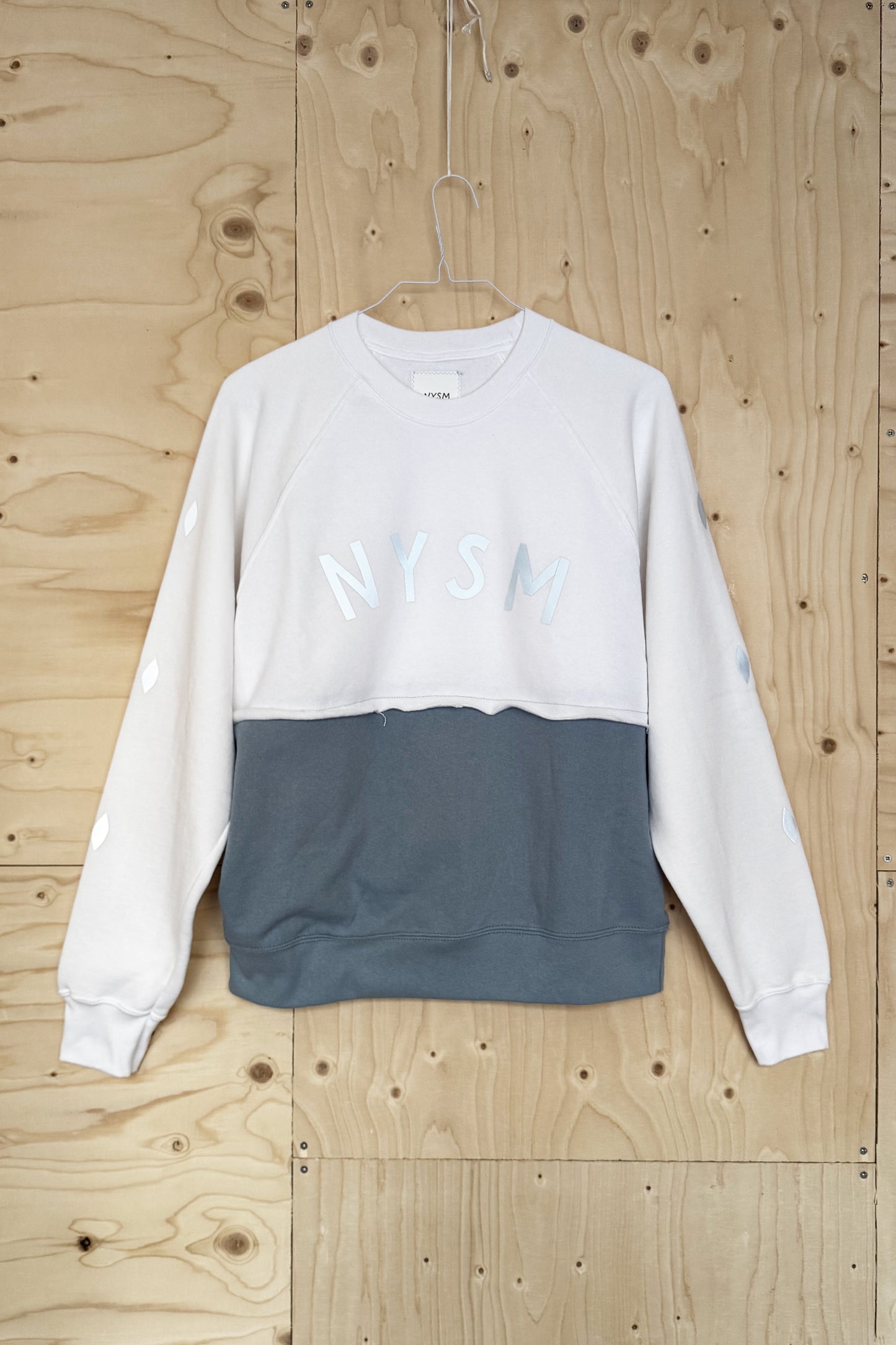 Sweatshirt - White & Petrol