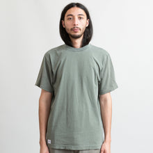 Load image into Gallery viewer, Le T Shirt Olive
